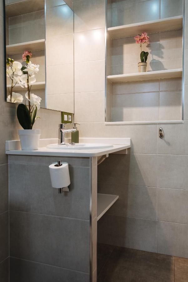 Sbh1 Beautiful 1 Bedroom Apartment In City Center Севилья Экстерьер фото